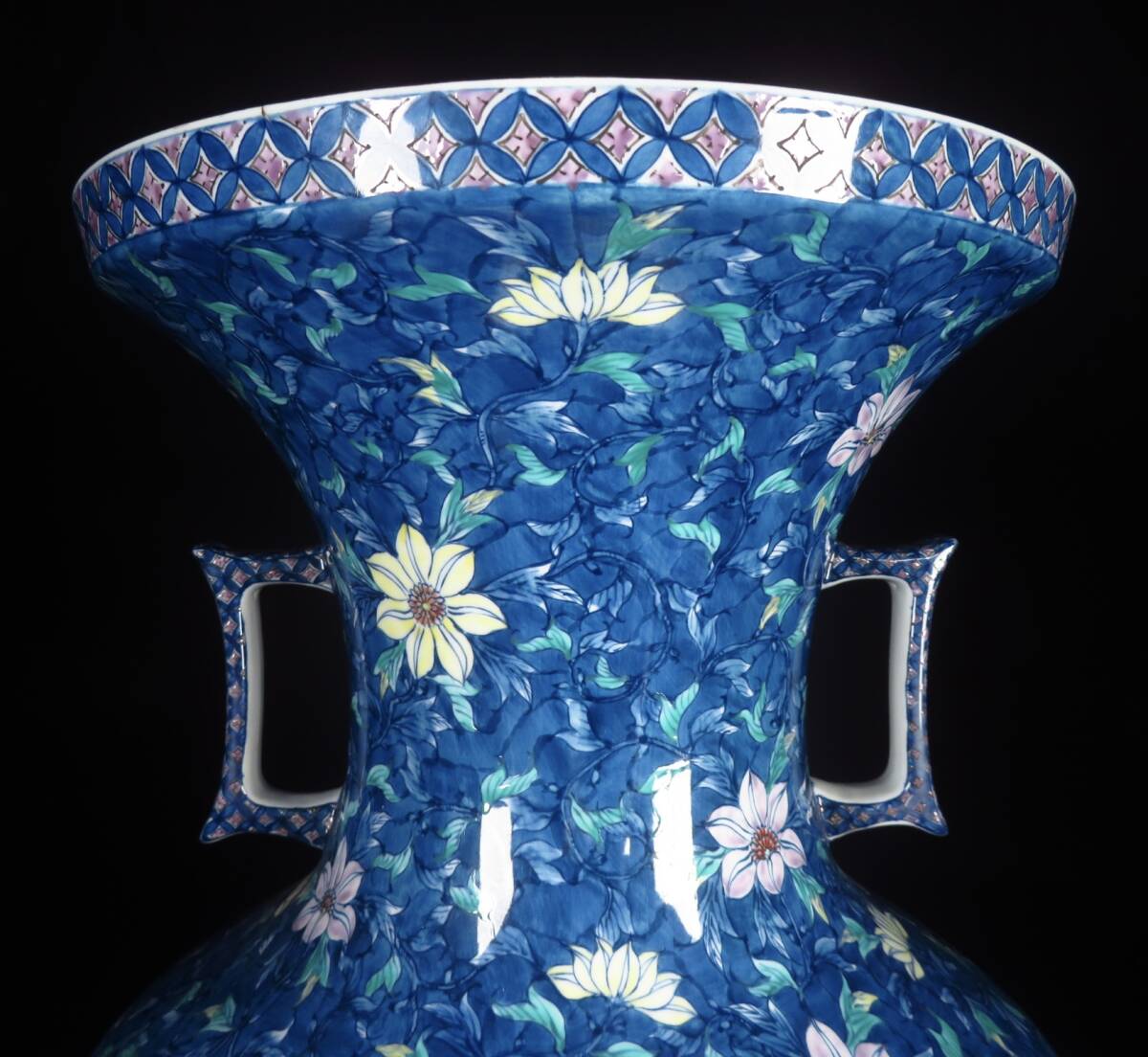 Museum-Grade Hayama Yuki Signed Japanese Porcelain Vase with Floral Millefleur Field — Twin-Handle Form — 45 cm Decorative Floor Vessel