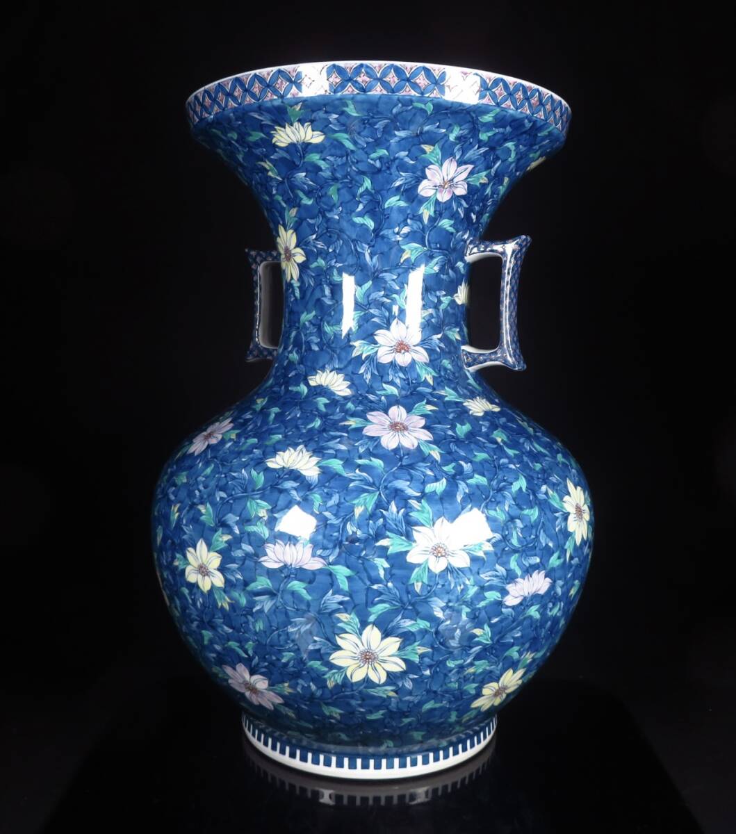 Museum-Grade Hayama Yuki Signed Japanese Porcelain Vase with Floral Millefleur Field — Twin-Handle Form — 45 cm Decorative Floor Vessel