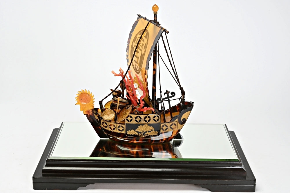 Nagasaki Bekko Phoenix Treasure Ship — Plate-Constructed Decorative Vessel with Blood-Red Coral Accents | Includes Glass Display Case (30 cm)