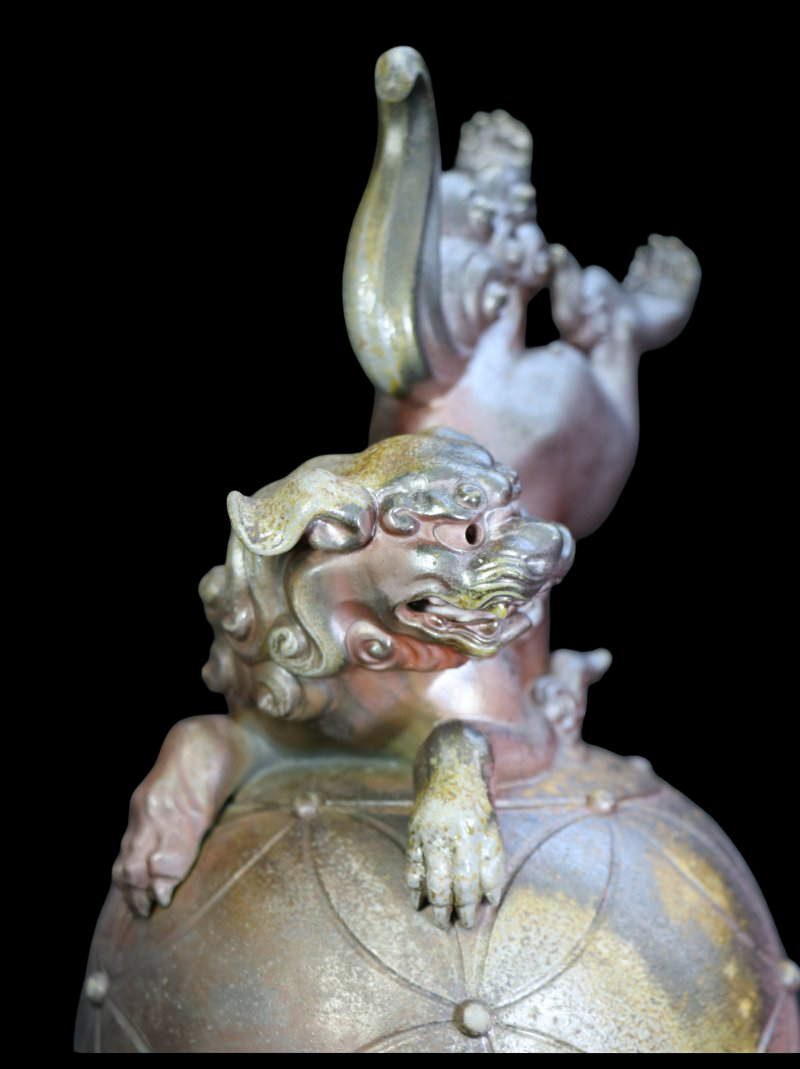 Nishimura Harusei Bizen Ware Shishi Incense Burner — Dynamic 'Leaping Lion' Sculpture, Finely Carved Detail, Tomobako