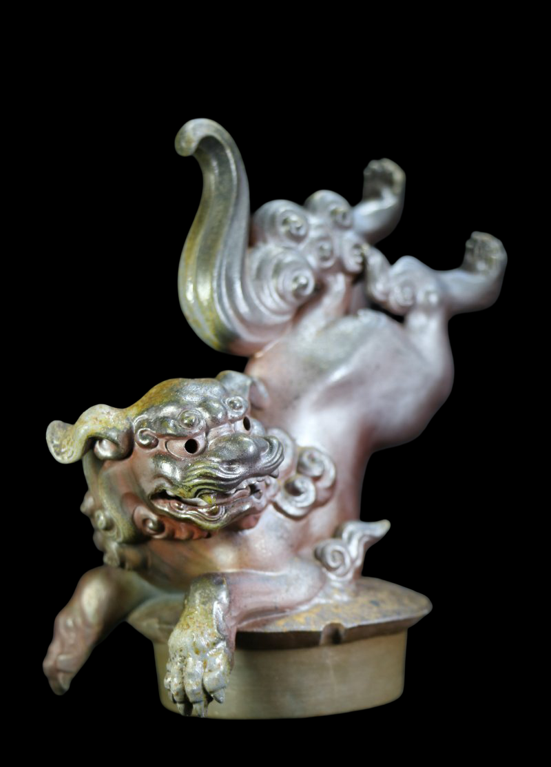 Nishimura Harusei Bizen Ware Shishi Incense Burner — Dynamic 'Leaping Lion' Sculpture, Finely Carved Detail, Tomobako
