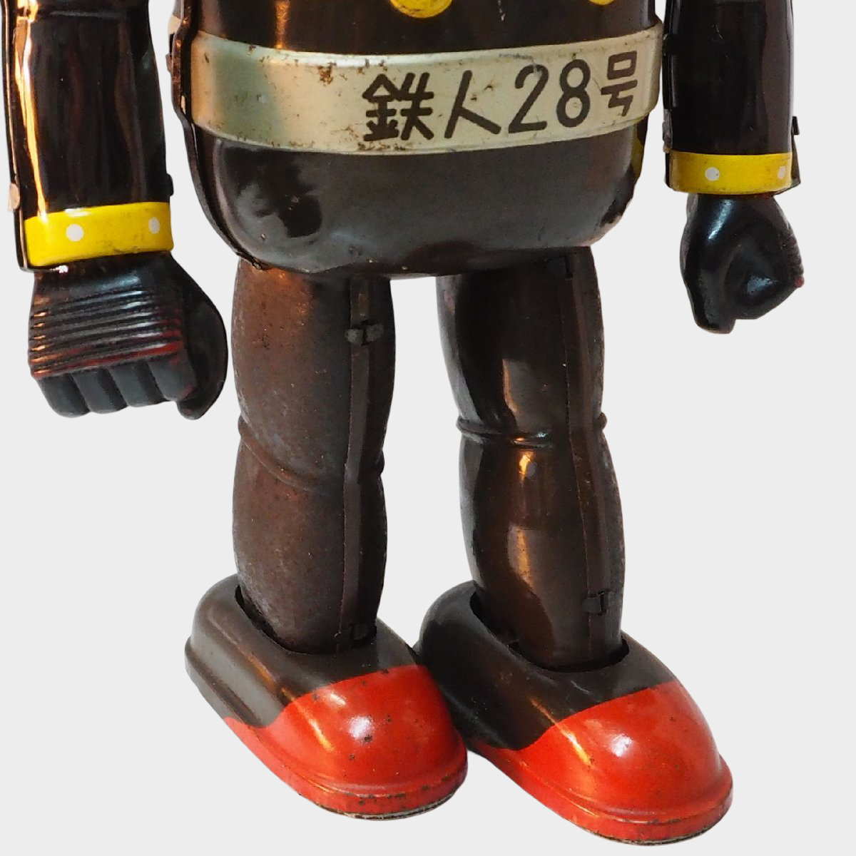Nomura Tetsujin 28 Embossed Tin Robot with Box – Early Black Body Variant, Wind-Up Walking, Postwar Japan