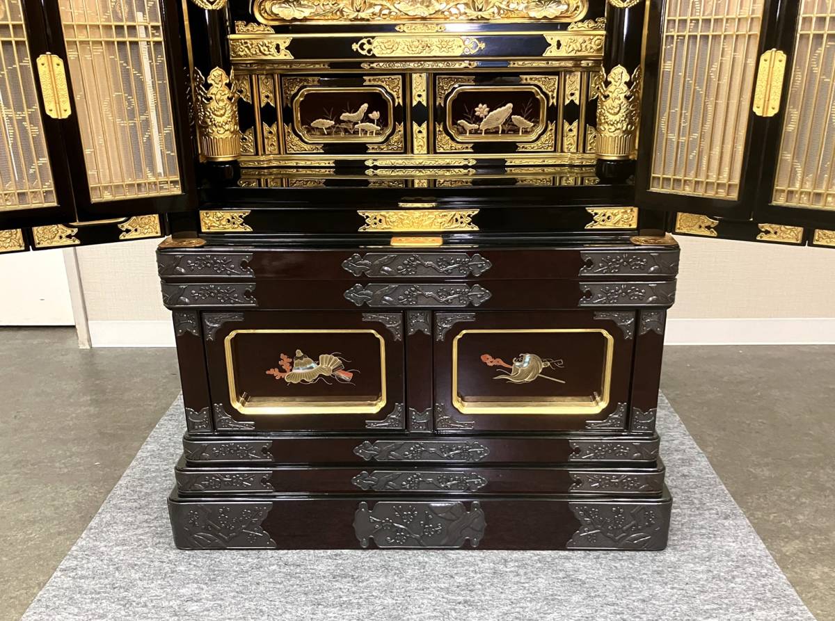 Deadstock Otani-ha Gold Butsudan Altar — Two-Tier Guden Architecture, Black Lacquer & Gold Interior (Approx. 161 cm Height) — Estate / Temple-Grade Domestic Shrine