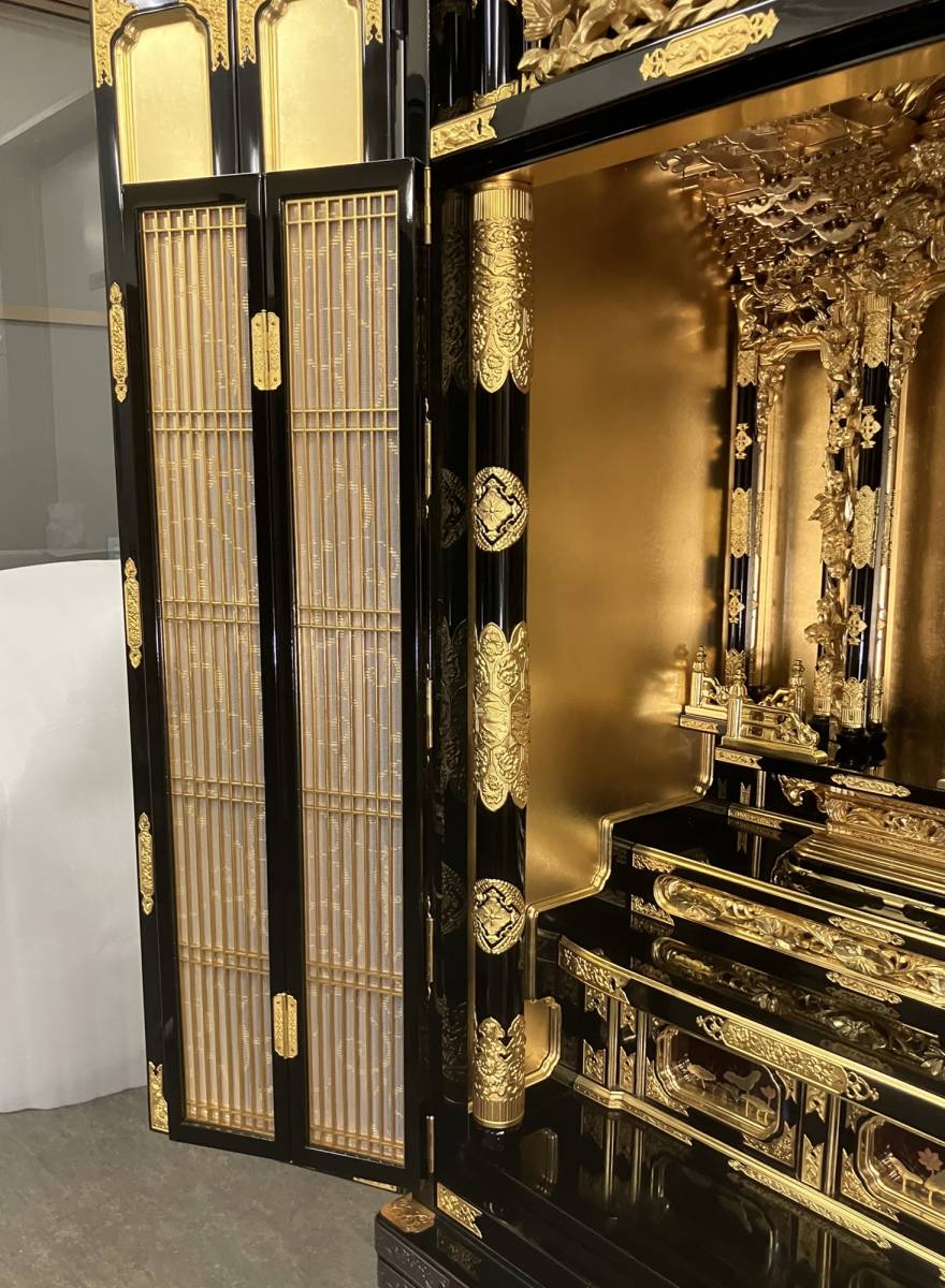 Deadstock Otani-ha Gold Butsudan Altar — Two-Tier Guden Architecture, Black Lacquer & Gold Interior (Approx. 161 cm Height) — Estate / Temple-Grade Domestic Shrine