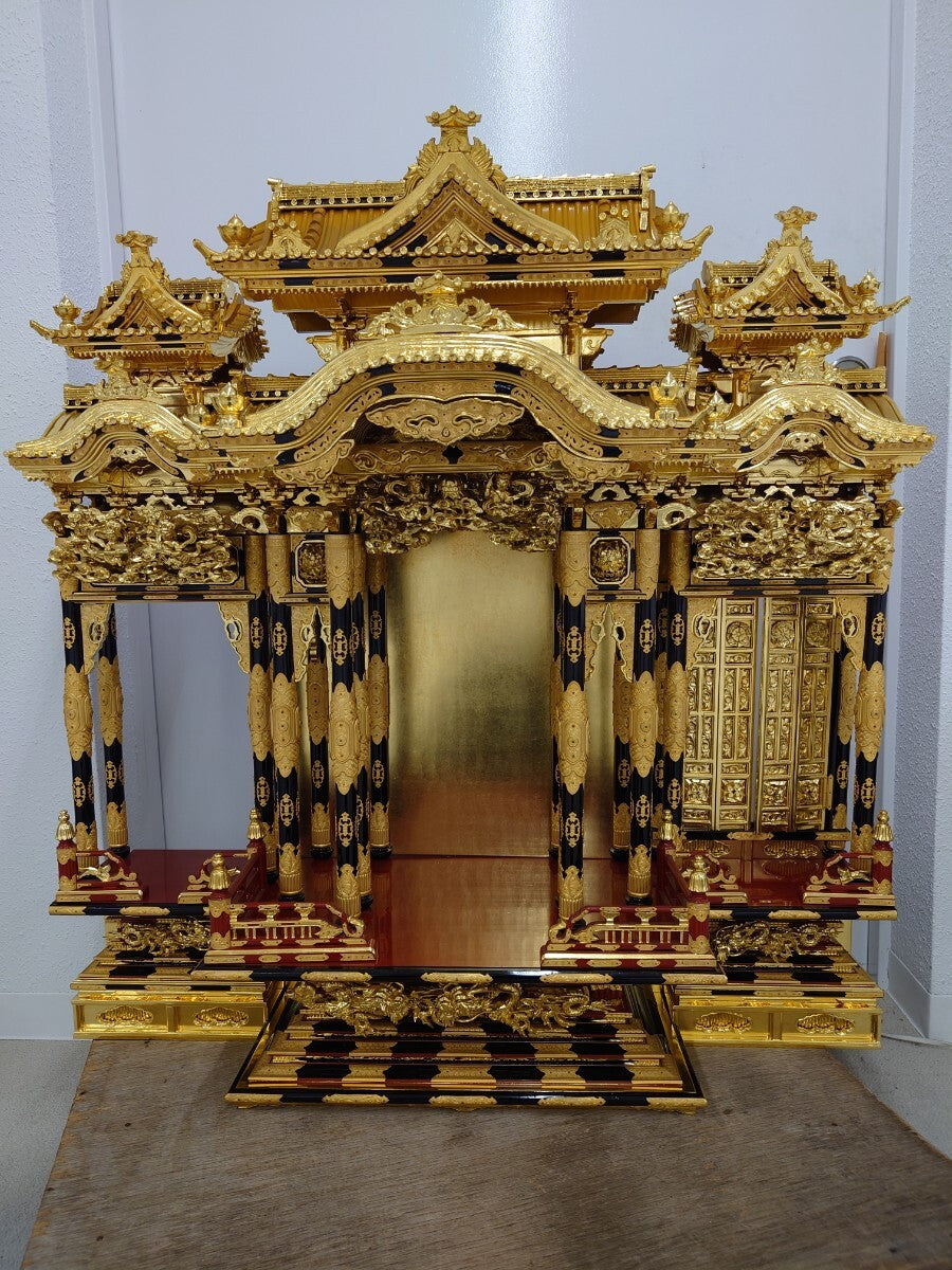 Otani-ha Guden-Style Gold Butsudan Altar Cabinet — Large-Format Domestic Shrine Architecture (109h x 104w x 47d cm) — Estate / Temple Annex Scale