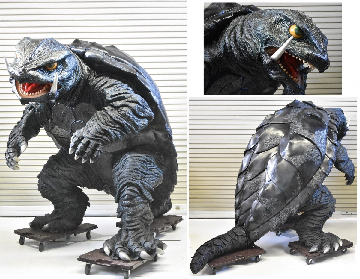 Oversized Gamera Display Figure — 150cm Kaiju Interior Object, Non-Retail Showpiece