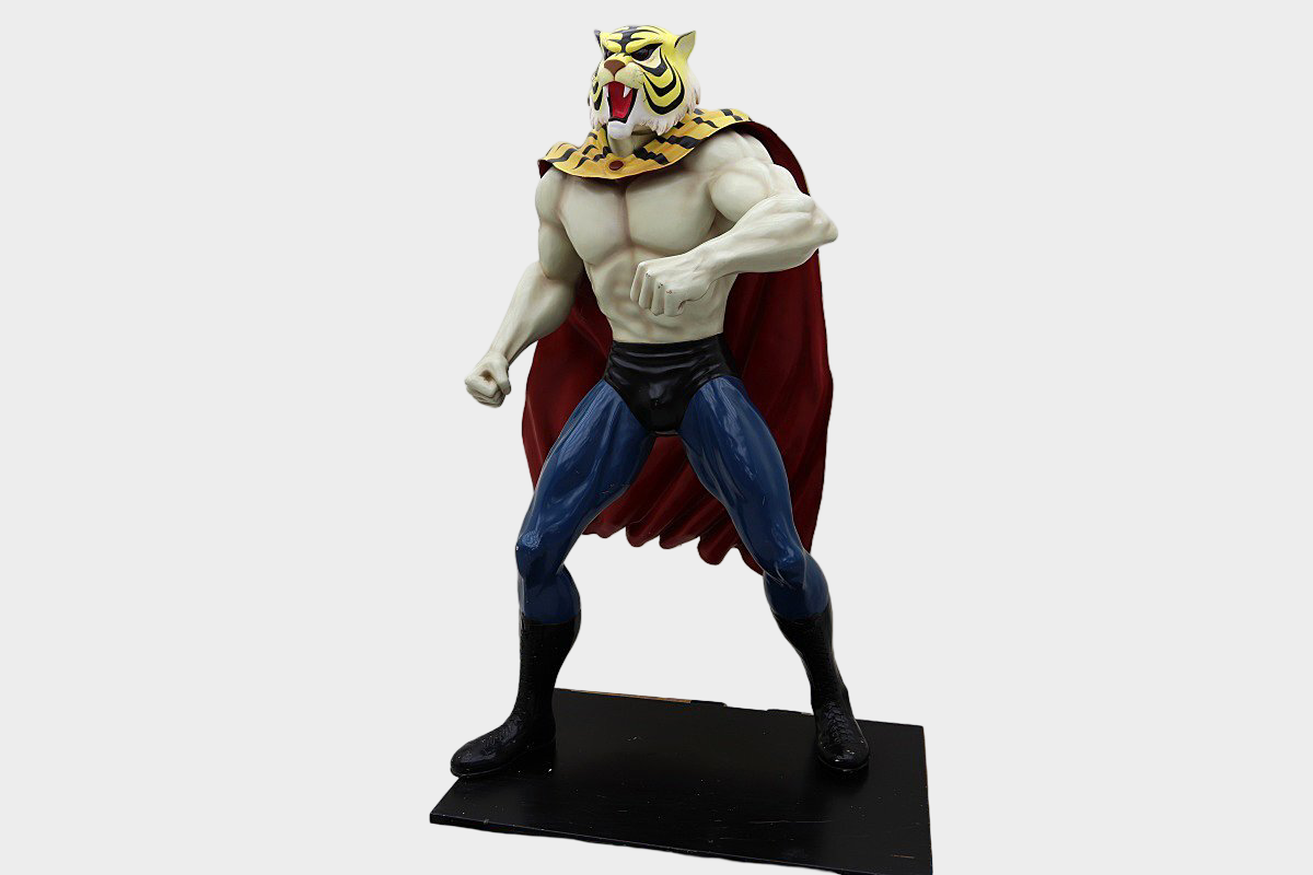 Life-Size Japanese Anime Hero Tiger Mask Wrestler Display Figure — 183cm FRP Exhibition Statue, Showa Wrestling Icon