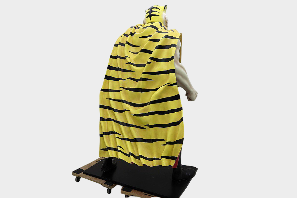 Life-Size Japanese Anime Hero Tiger Mask Wrestler Display Figure — 183cm FRP Exhibition Statue, Showa Wrestling Icon