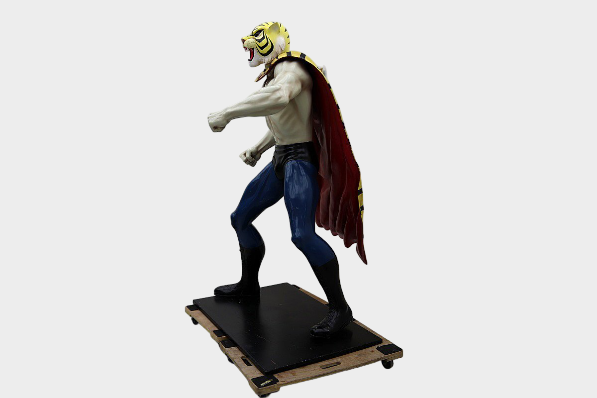 Life-Size Japanese Anime Hero Tiger Mask Wrestler Display Figure — 183cm FRP Exhibition Statue, Showa Wrestling Icon