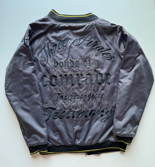 ONE PIECE Reversible Sukajan Jacket Luffy Zoro Nami Embroidery, Mugiwara Pirates Anime Souvenir Bomber, Relaxed L–XL Fit
