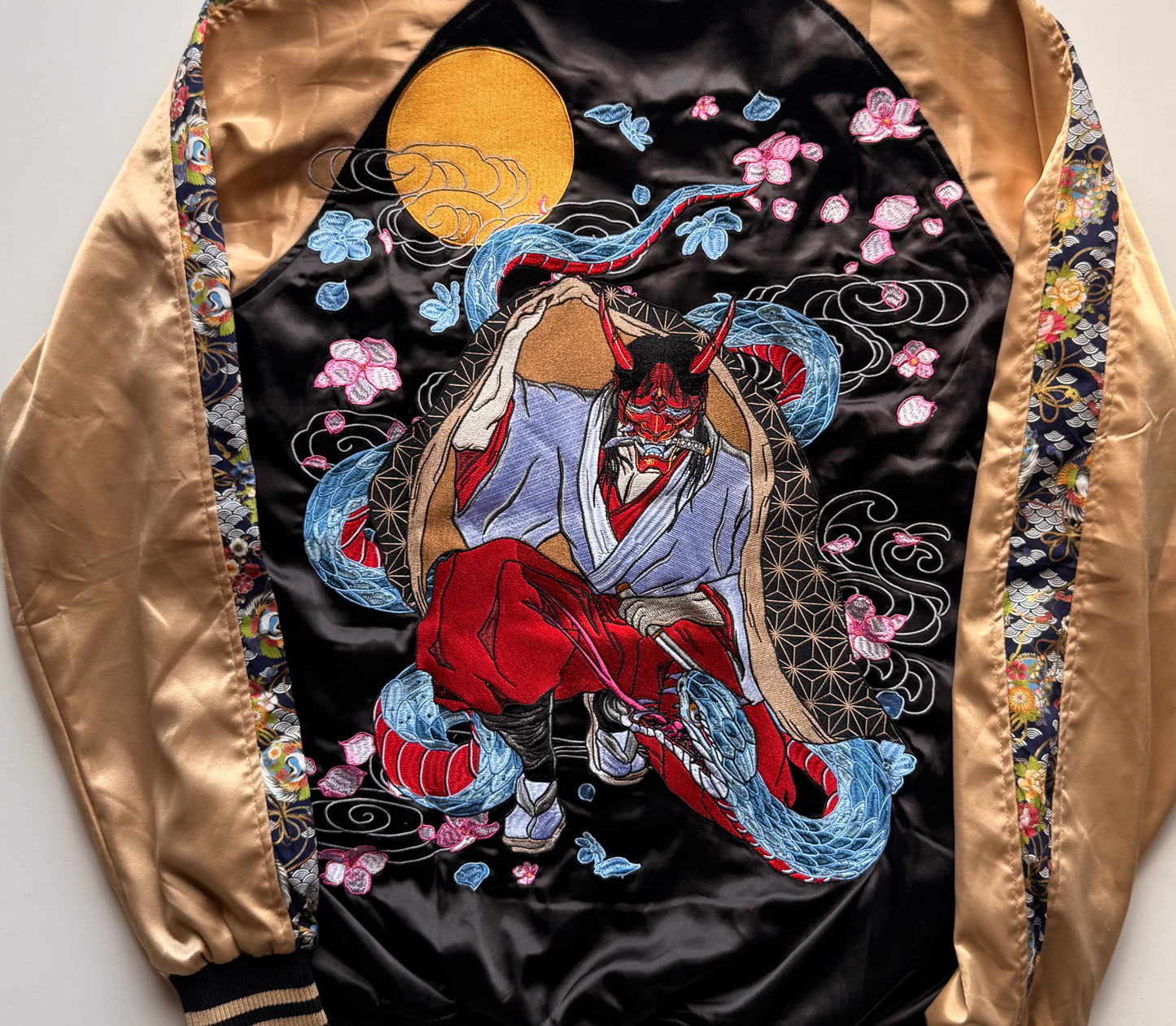 Rogue Hannya Dragon Sukajan Jacket XL Japanese Embroidered Samurai Bomber Gold Black Souvenir Coat