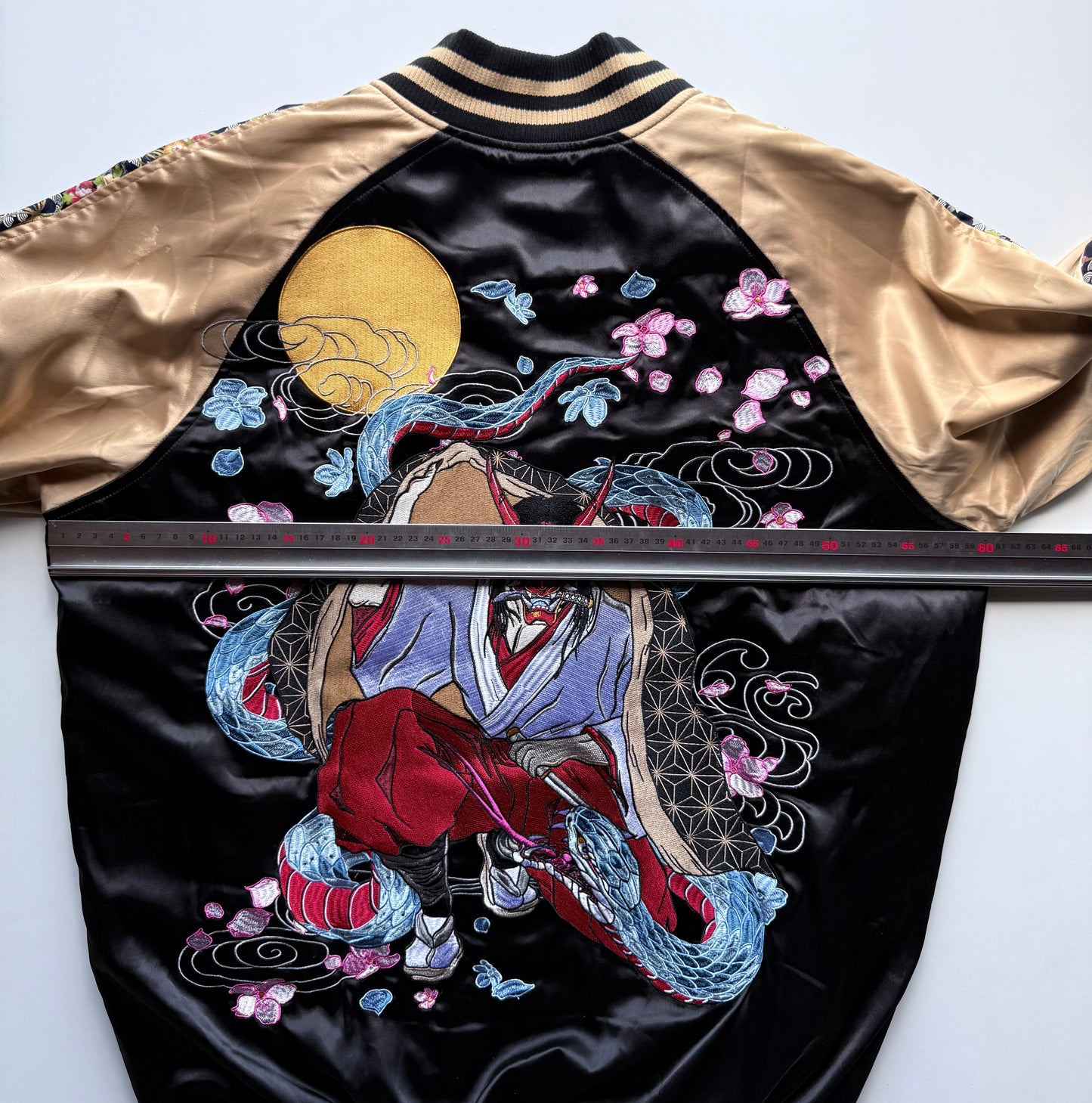 Rogue Hannya Dragon Sukajan Jacket XL Japanese Embroidered Samurai Bomber Gold Black Souvenir Coat