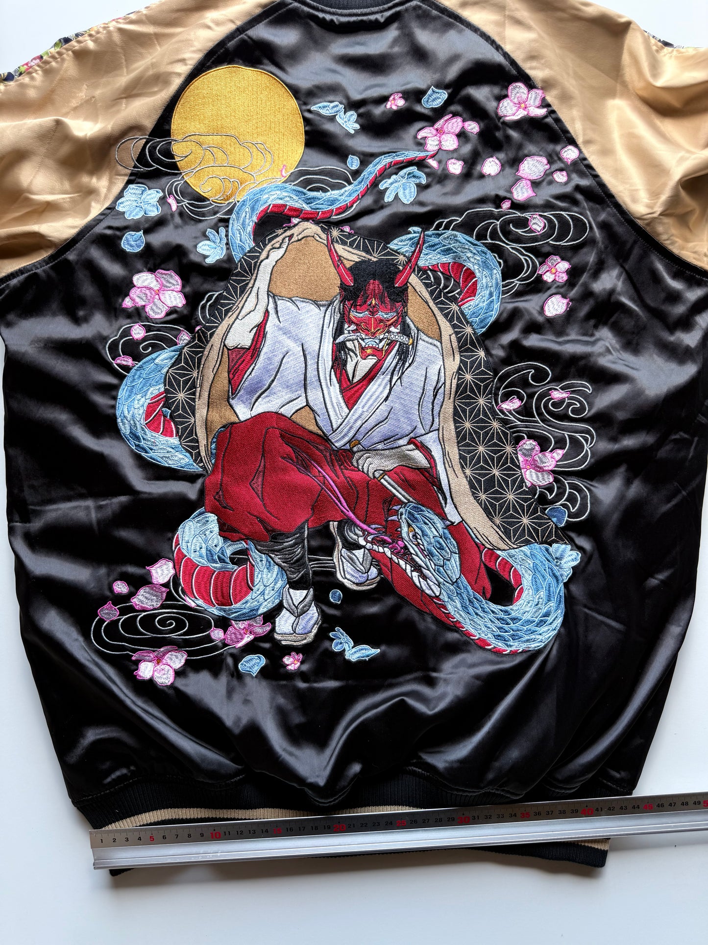 Rogue Hannya Dragon Sukajan Jacket XL Japanese Embroidered Samurai Bomber Gold Black Souvenir Coat