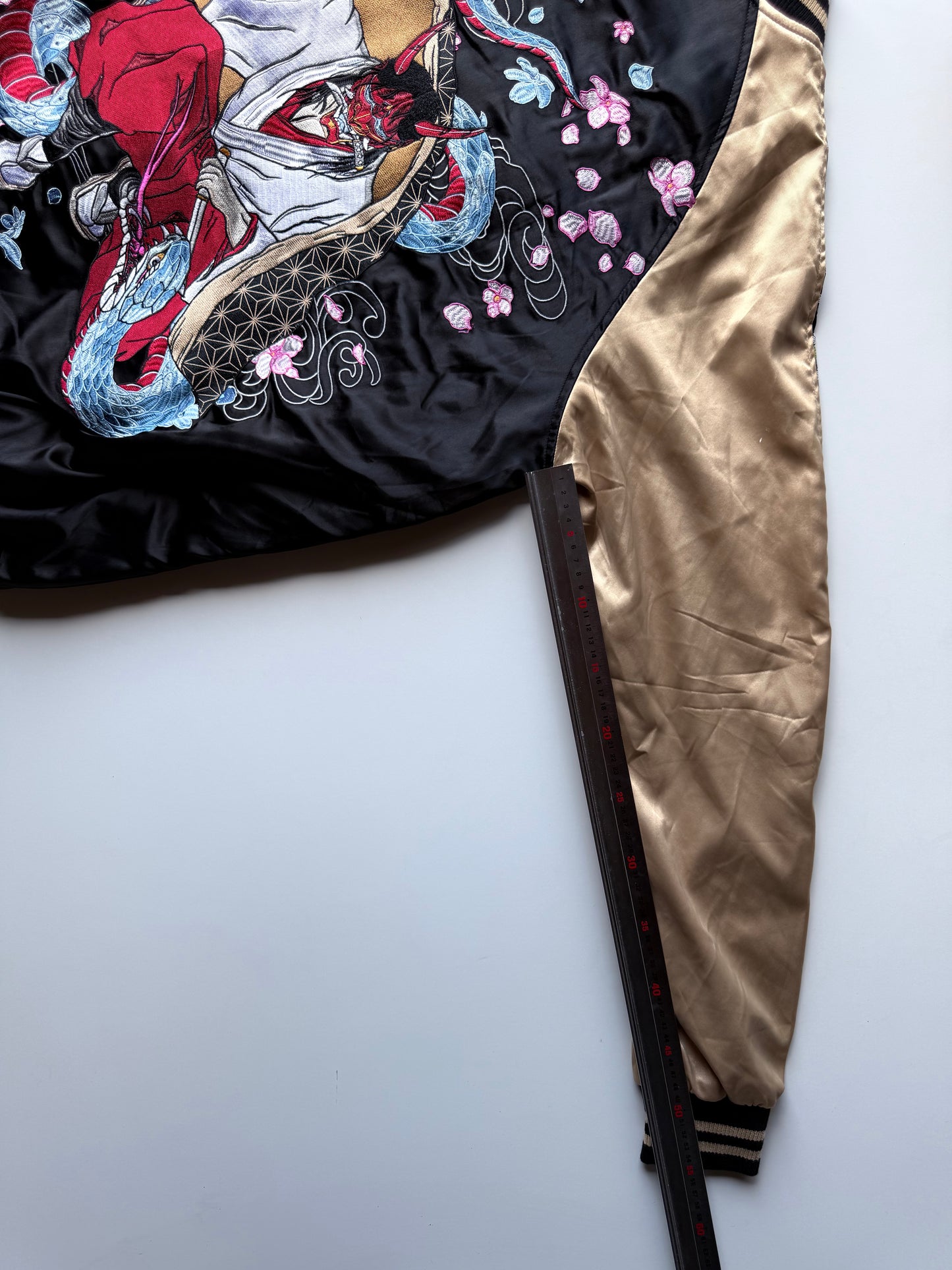 Rogue Hannya Dragon Sukajan Jacket XL Japanese Embroidered Samurai Bomber Gold Black Souvenir Coat