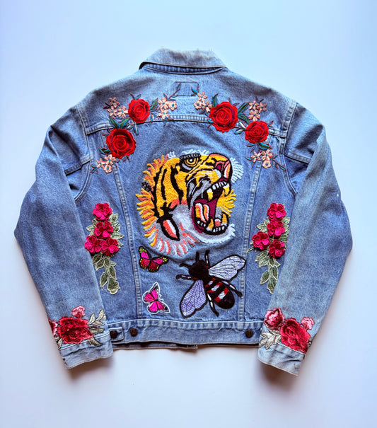 Vintage Levi’s 70505 Embroidered Denim Jacket Tiger Roses Bee Butterfly Japanese Streetwear