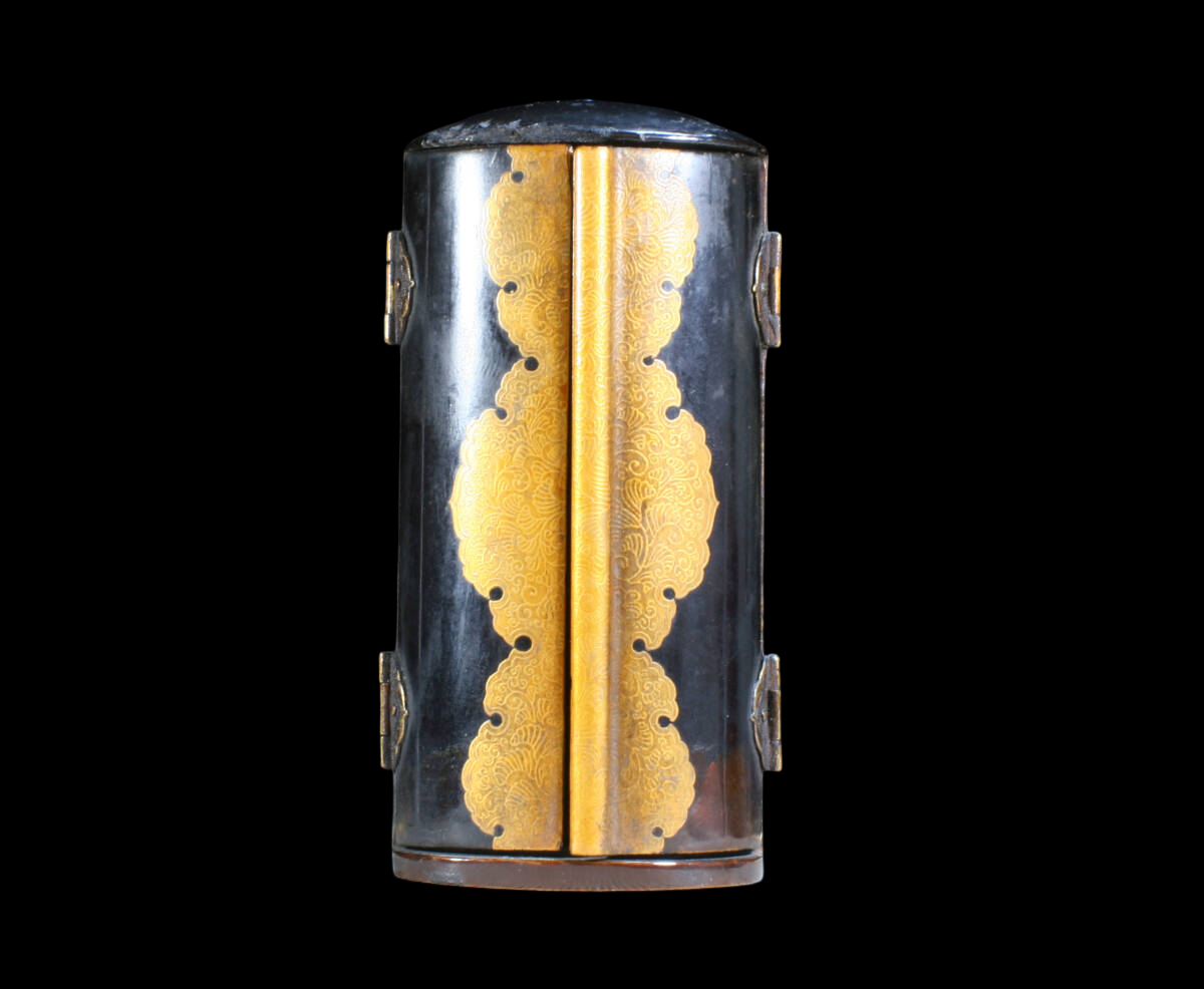 Portable Zushi Shrine with Senju Kannon Bosatsu (Thousand-Armed Avalokiteśvara) — Gilt Interior Personal Devotional Icon, Edo-Period Lineage, Approx. 9.5cm Deity