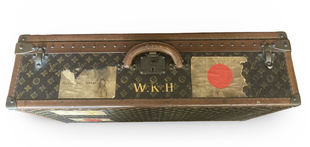 Louis Vuitton Antique Oversized Trunk 1920s Hand-Painted Flag Handwritten Markings – XL Monogram Canvas Historical LV Case