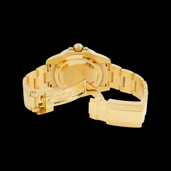 Rolex GMT-Master II 116758SA Full Pavé Diamond Dial × Sapphire Bezel × 18K Yellow Gold – High Jewelry GMT – Collector-Grade Investment Piece