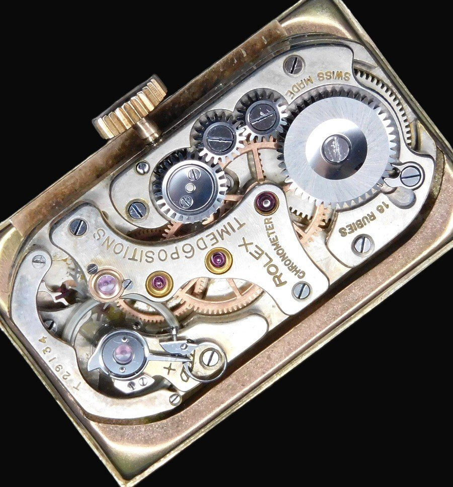 ROLEX Prince Chronometer Ref.3937 — 9K Red Gold Railway Case Cabriole Lugs · 1940s Art Deco Icon · Certified Chronometer Dial