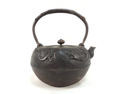 Ryukodo Cast Iron Tetsubin Tea Kettle with Cloud & Dragon Relief, Edo–Meiji Tradition