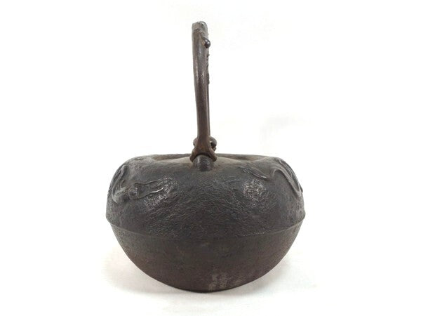 Ryukodo Cast Iron Tetsubin Tea Kettle with Cloud & Dragon Relief, Edo–Meiji Tradition