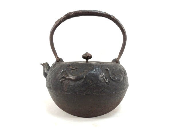 Ryukodo Cast Iron Tetsubin Tea Kettle with Cloud & Dragon Relief, Edo–Meiji Tradition