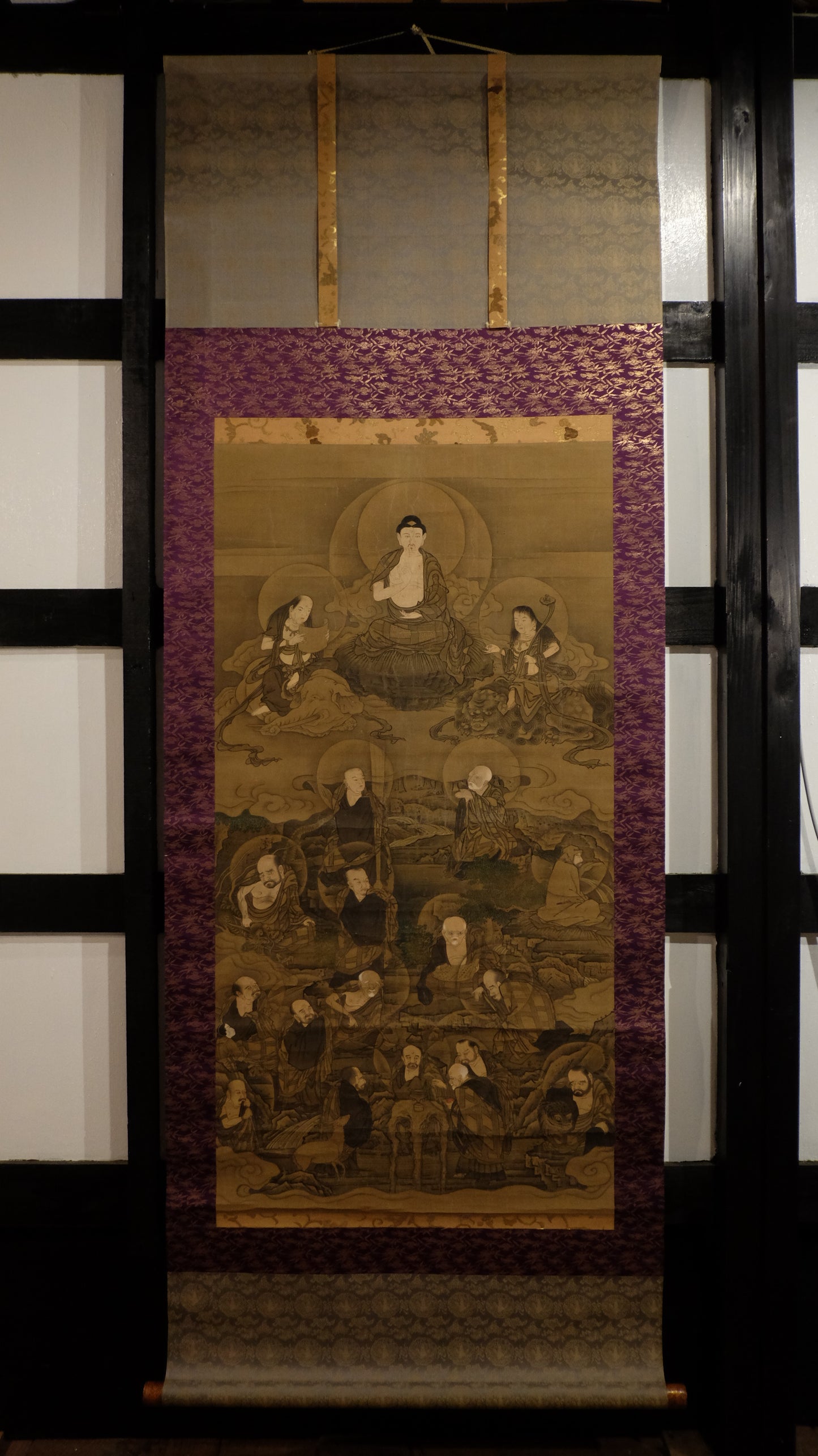 Antique Japanese Shakyamuni & 16 Arhats Scroll | Shaka Triad Jūroku Rakan Kakejiku | Edo–Meiji Buddhist Art