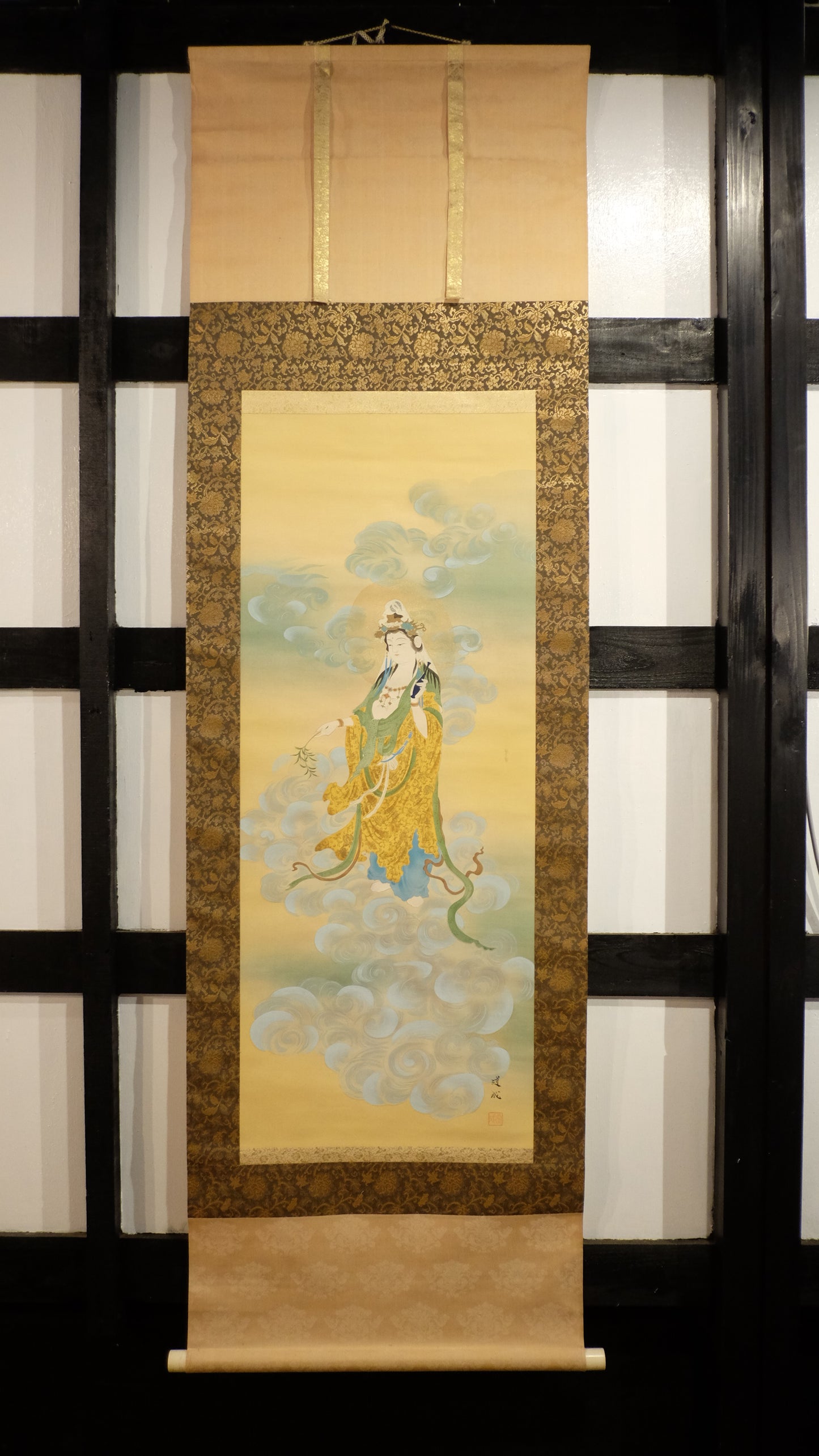 Elegant Japanese Scroll of Kannon – Goddess of Mercy on Clouds – Hand-Painted Silk Hanging Scroll – Spiritual Buddhist Art for Healing & Meditation