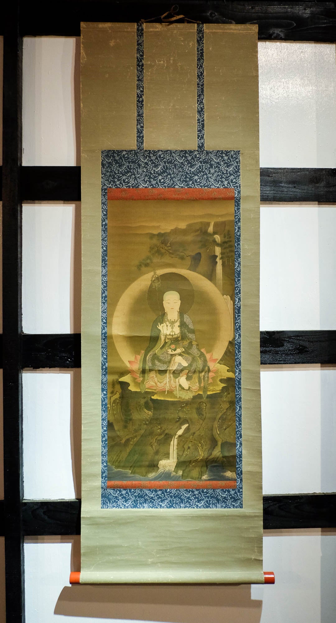 Antique Japanese Jizo Bosatsu Scroll | Ksitigarbha Buddhist Kakejiku | Edo–Meiji Silk Painting | Sacred Temple Art