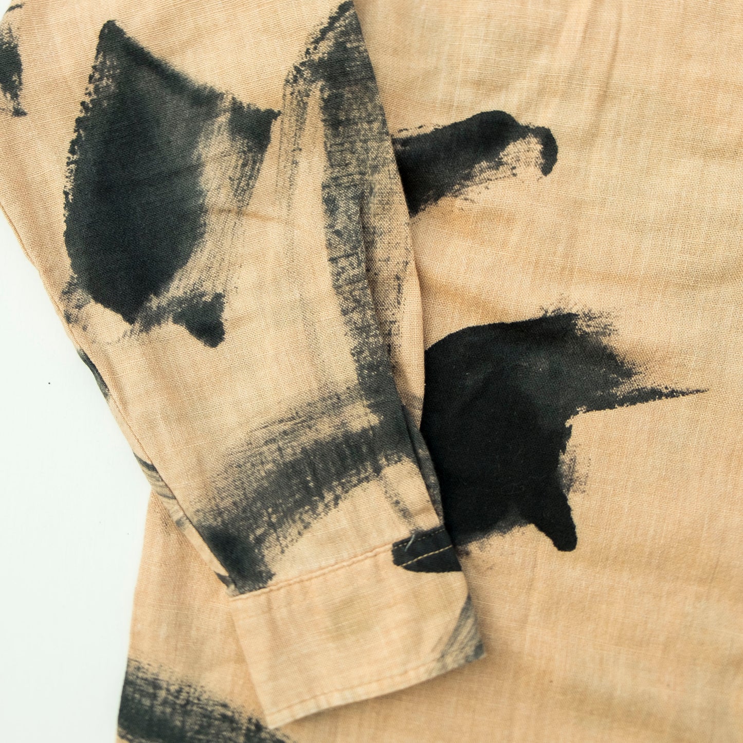 Vintage Japanese Sumi-e Calligraphy Brushstroke Shirt M / S-M – Beige Abstract Shodo Art Button Up, Zen Wabi Sabi Wearable Art