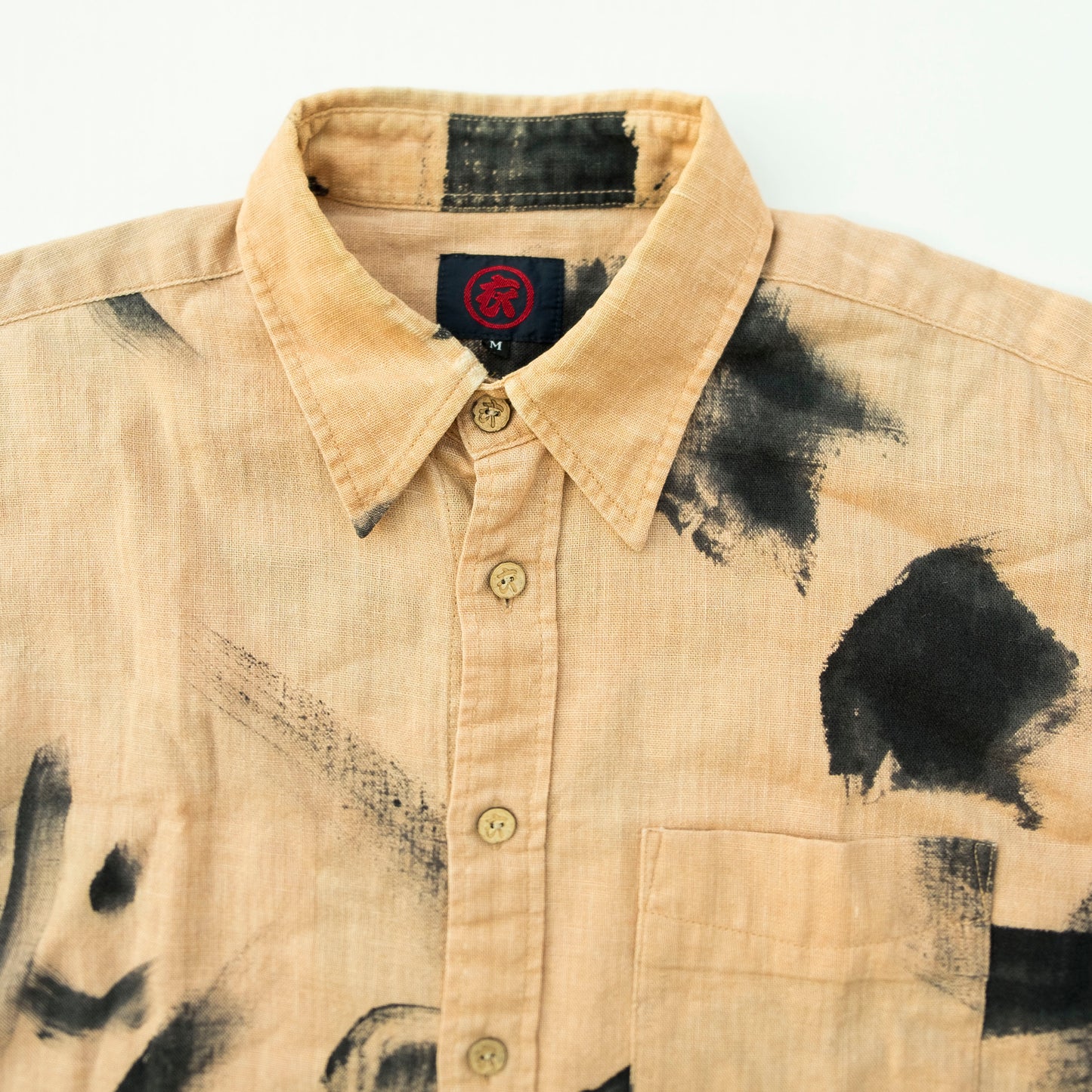 Vintage Japanese Sumi-e Calligraphy Brushstroke Shirt M / S-M – Beige Abstract Shodo Art Button Up, Zen Wabi Sabi Wearable Art