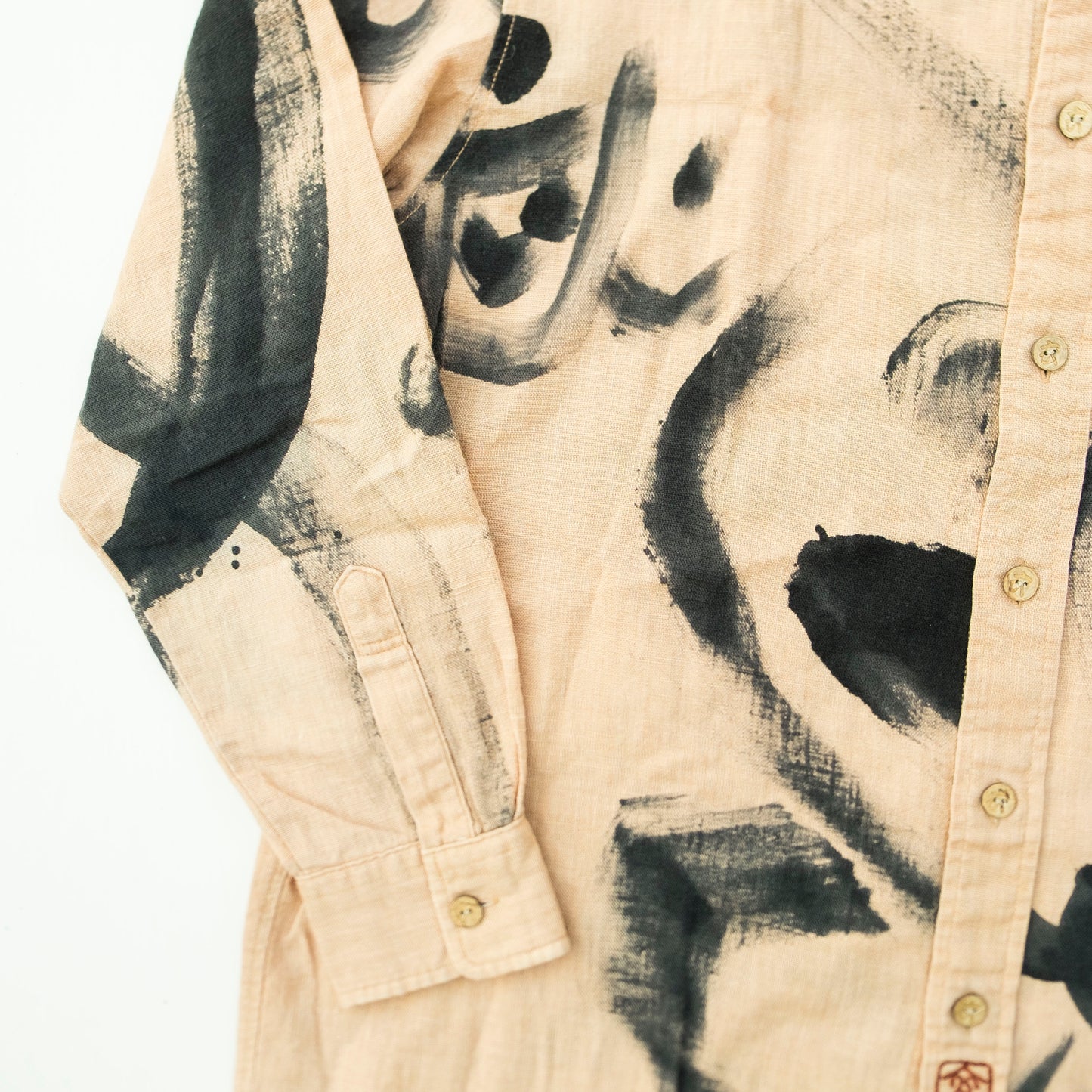 Vintage Japanese Sumi-e Calligraphy Brushstroke Shirt M / S-M – Beige Abstract Shodo Art Button Up, Zen Wabi Sabi Wearable Art