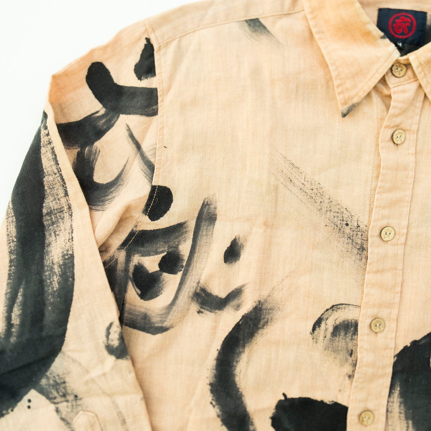 Vintage Japanese Sumi-e Calligraphy Brushstroke Shirt M / S-M – Beige Abstract Shodo Art Button Up, Zen Wabi Sabi Wearable Art