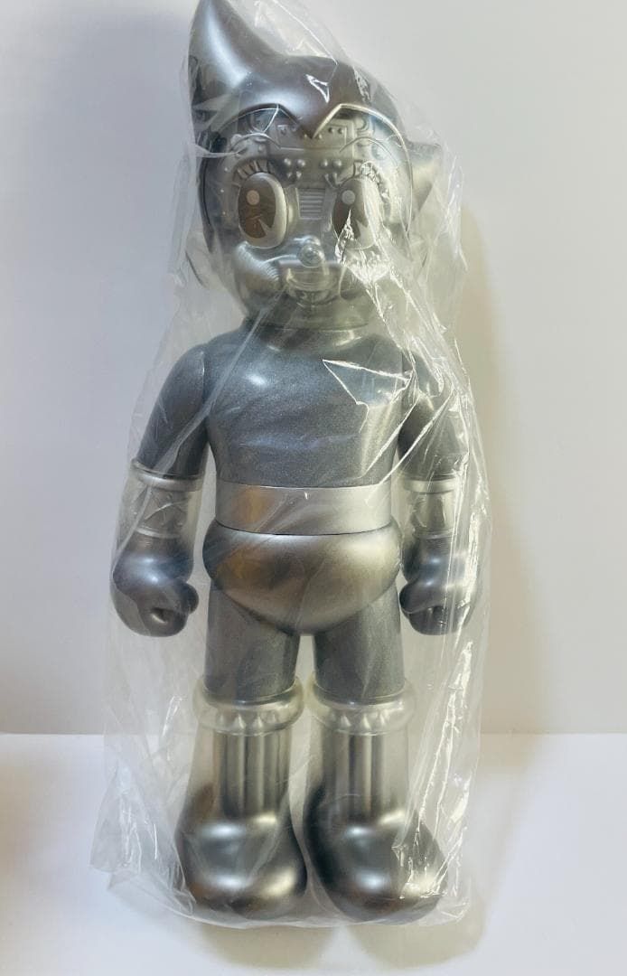 SECRETBASE Big Scale Astro Boy Silver × Silver (Made in Japan)  Tezuka Tetsuwan Atom Soft Vinyl Art Toy w Box
