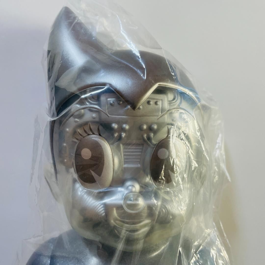 SECRETBASE Big Scale Astro Boy Silver × Silver (Made in Japan)  Tezuka Tetsuwan Atom Soft Vinyl Art Toy w Box