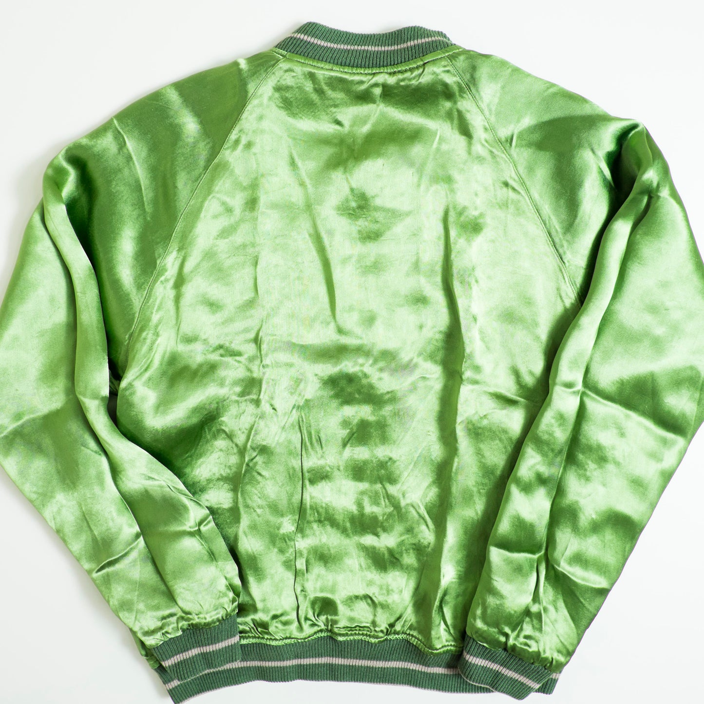 Cropped Heads Japan Skull & Sakura Reversible Sukajan Jacket Size M – Black Embroidered Souvenir Jacket / Green Satin Japanese Streetwear