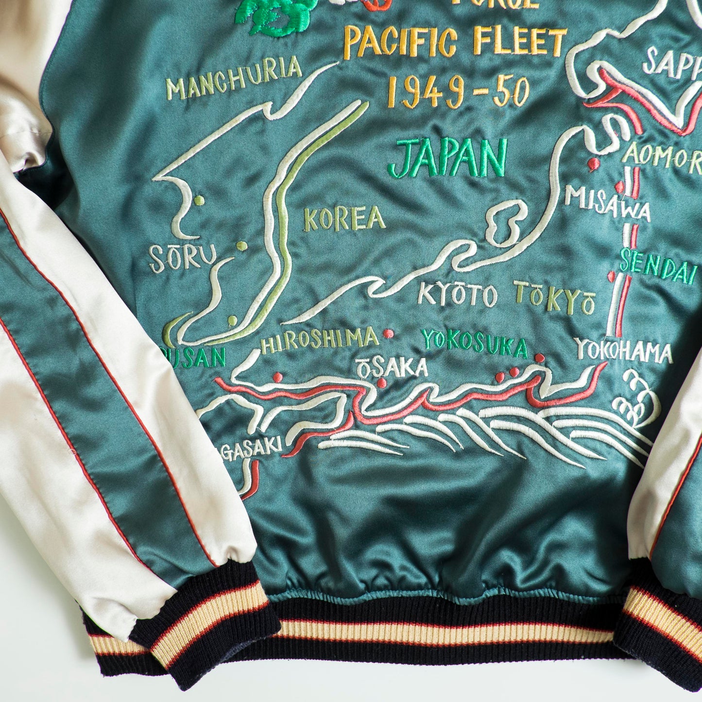 Tailor Toyo Reversible Sukajan White Tiger × Pacific Fleet Japan Map 1949-50 Embroidered Souvenir Jacket