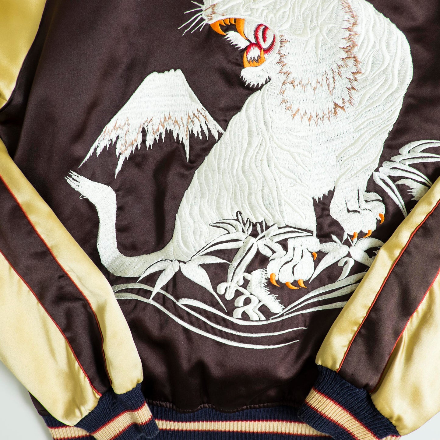 Tailor Toyo Reversible Sukajan White Tiger × Pacific Fleet Japan Map 1949-50 Embroidered Souvenir Jacket