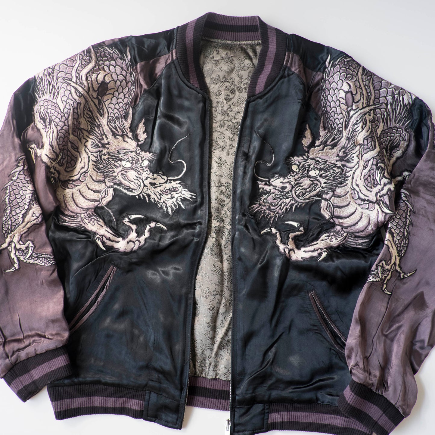 The Iconic Japanese Hanatabi Gakudan Script Yakuza Style Dragon Embroidered Sukajan Souvenir Jacket Streetwear Wearable Art Amekaji Bomber Yokosuka Fashion