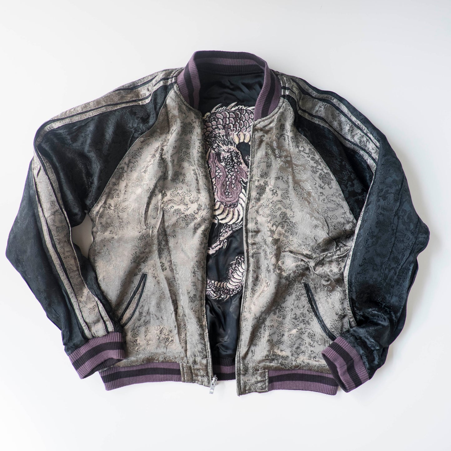 The Iconic Japanese Hanatabi Gakudan Script Yakuza Style Dragon Embroidered Sukajan Souvenir Jacket Streetwear Wearable Art Amekaji Bomber Yokosuka Fashion