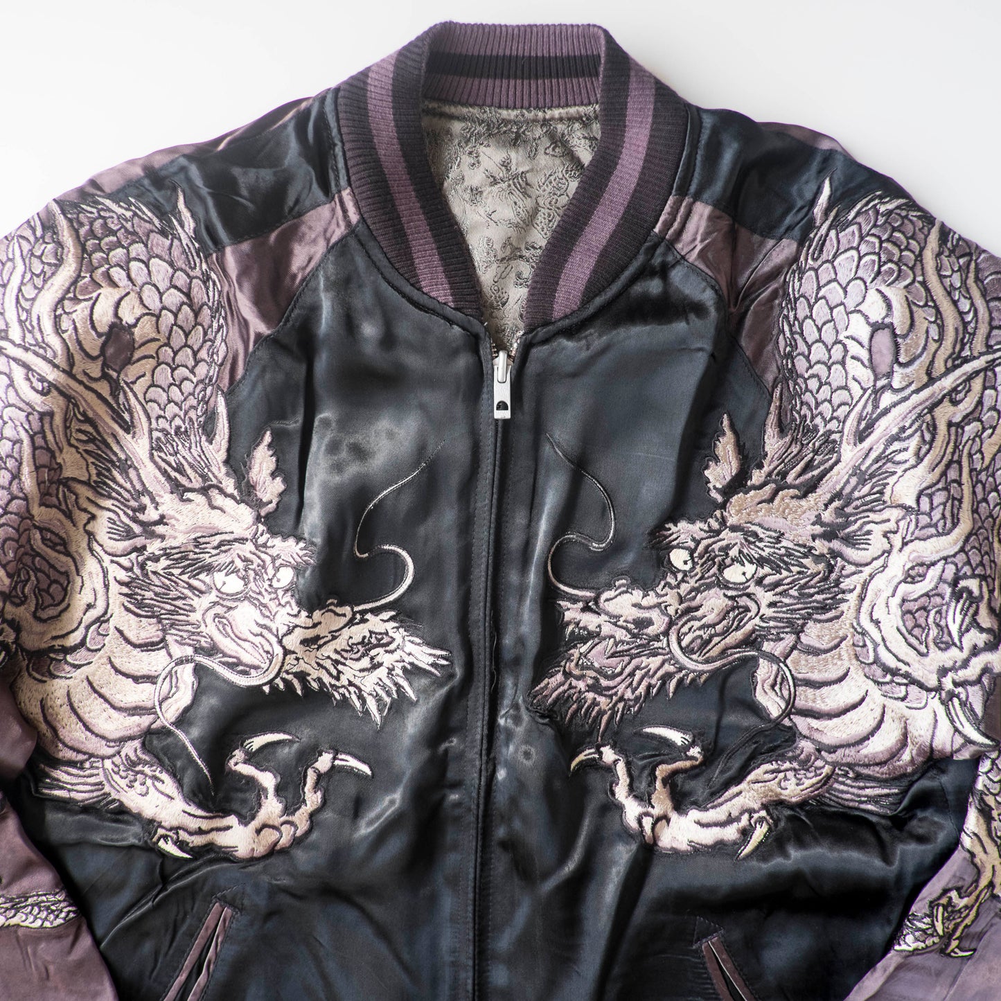 The Iconic Japanese Hanatabi Gakudan Script Yakuza Style Dragon Embroidered Sukajan Souvenir Jacket Streetwear Wearable Art Amekaji Bomber Yokosuka Fashion