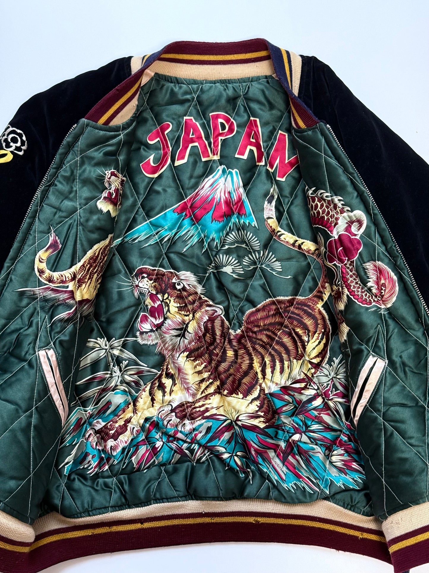 Supre Rare Vintage Tailor Toyo Reversible Sukajan Jacket M Japan Map Tiger Dragon Velvet Souvenir Bomber