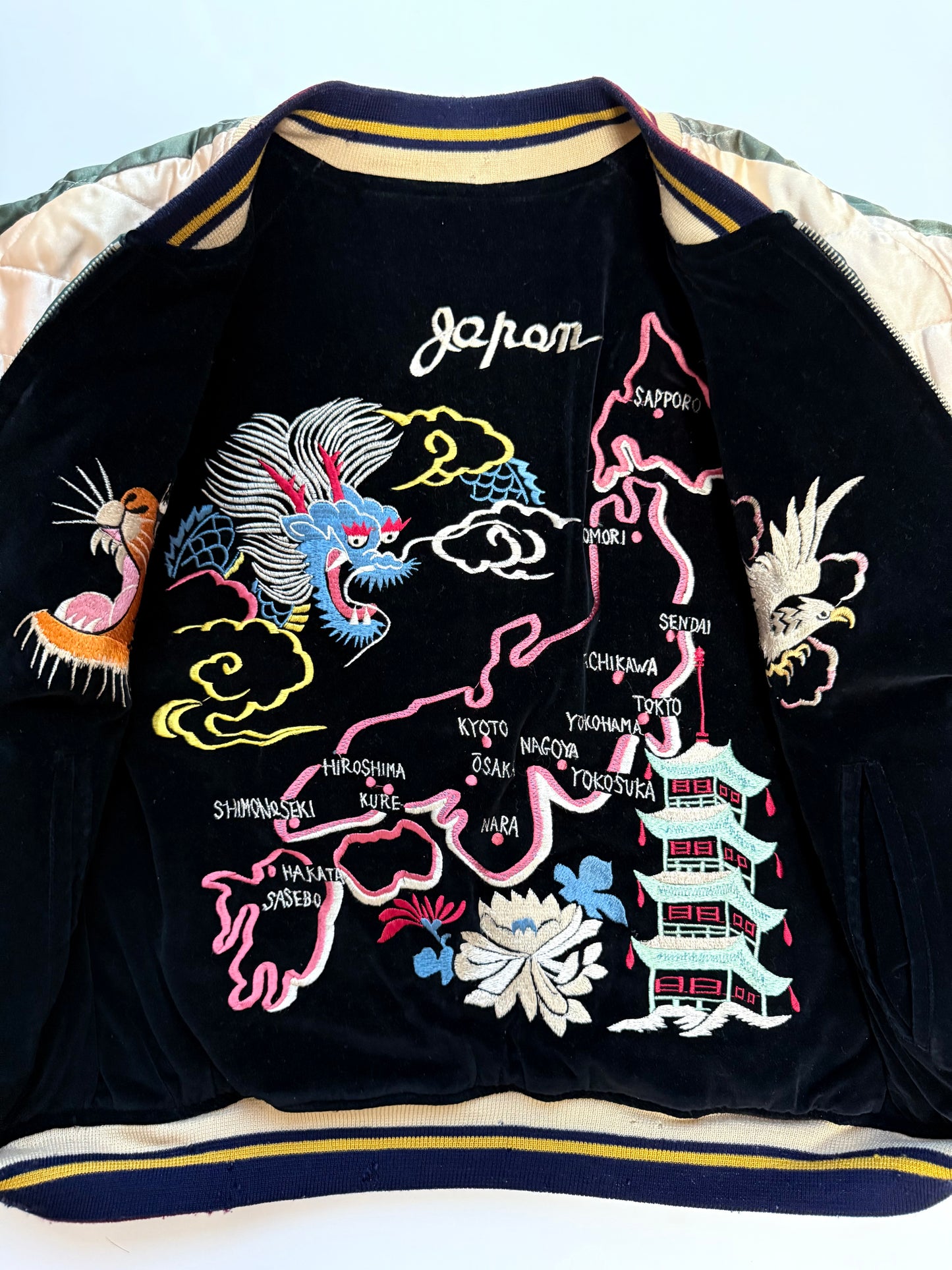 Supre Rare Vintage Tailor Toyo Reversible Sukajan Jacket M Japan Map Tiger Dragon Velvet Souvenir Bomber
