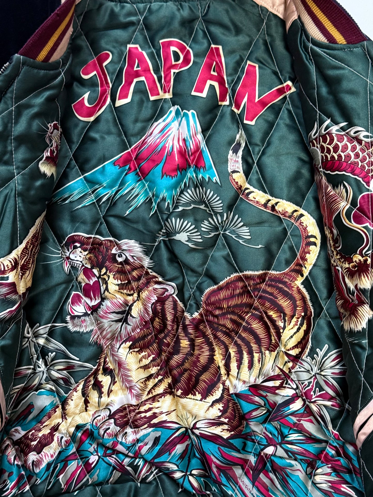 Supre Rare Vintage Tailor Toyo Reversible Sukajan Jacket M Japan Map Tiger Dragon Velvet Souvenir Bomber