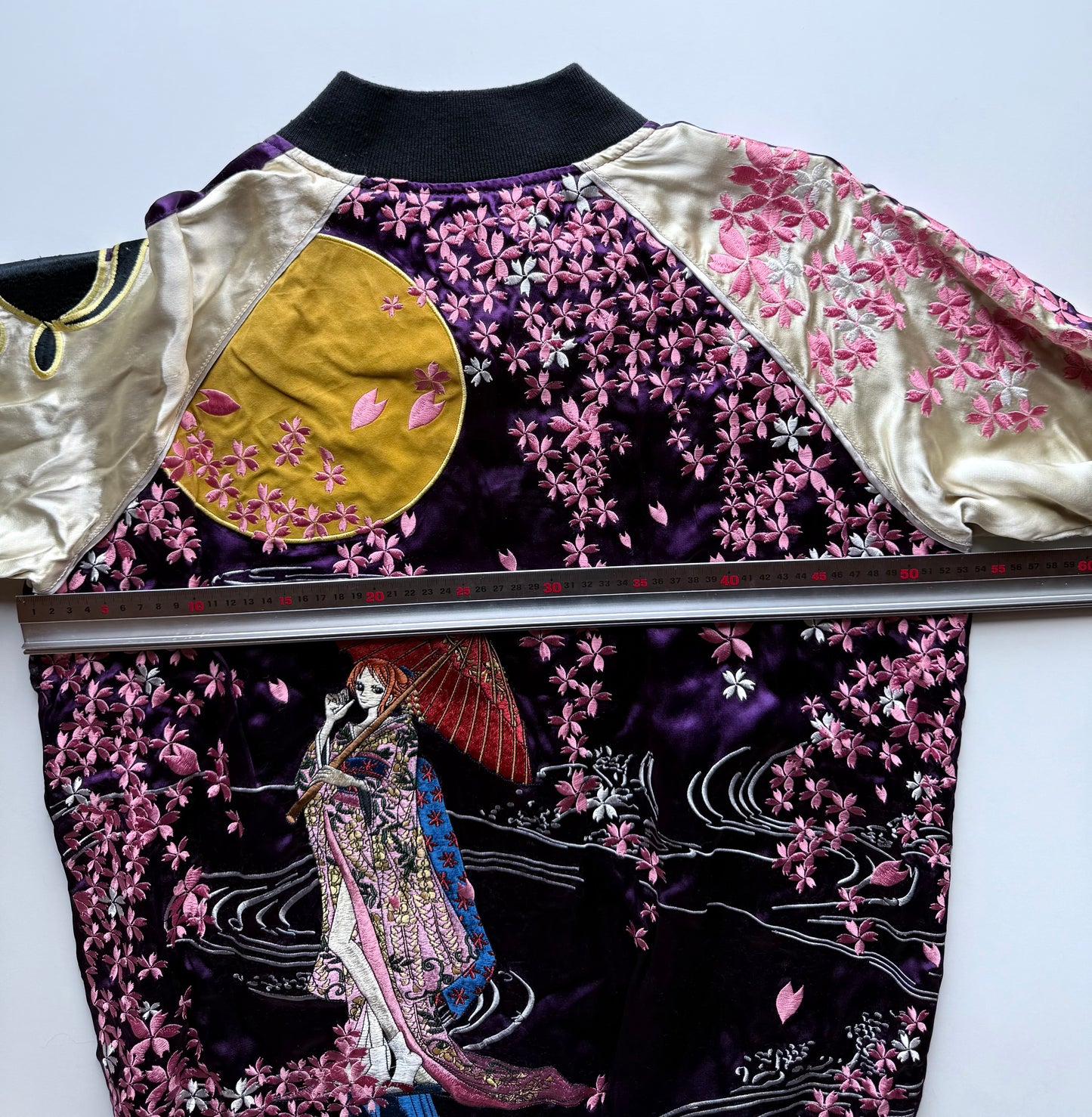 ONE PIECE x Hanatabi Gakudan Nami Reversible Sukajan Jacket L Purple Sakura Moon Embroidered Anime Souvenir Bomber