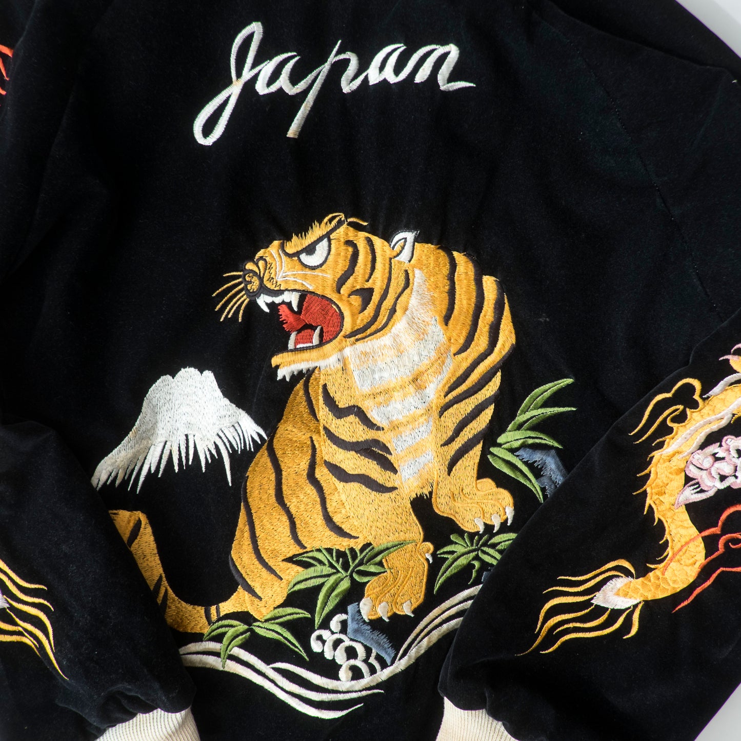 Vintage Reversible Sukajan Tiger Dragon Japan Black Velvet Blue Satin Embroidered Souvenir Bomber Jacket