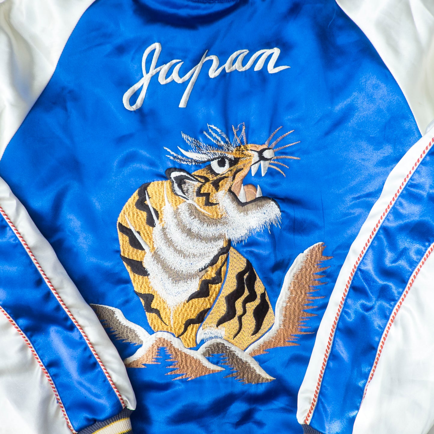 Vintage Reversible Sukajan Tiger Dragon Japan Black Velvet Blue Satin Embroidered Souvenir Bomber Jacket