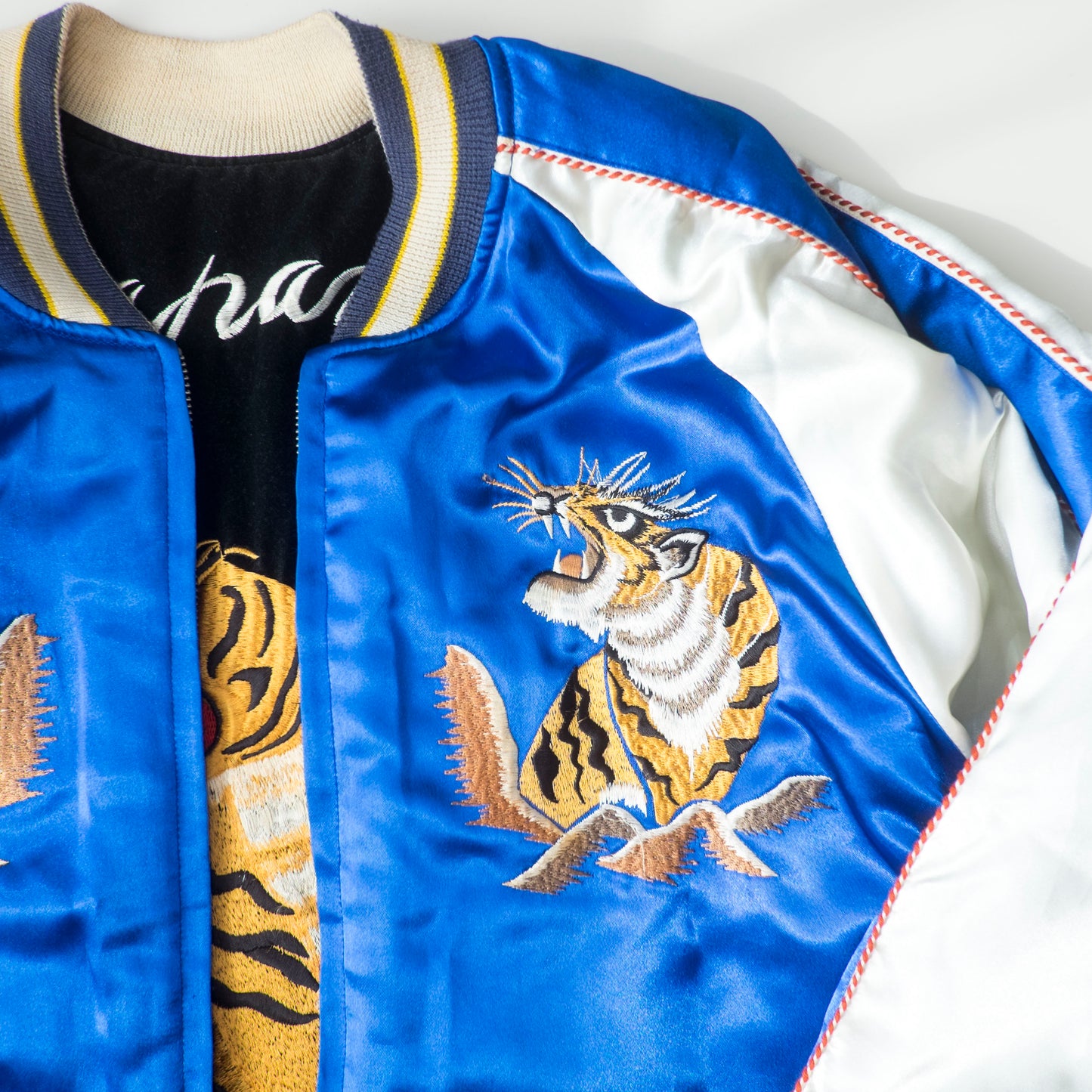 Vintage Reversible Sukajan Tiger Dragon Japan Black Velvet Blue Satin Embroidered Souvenir Bomber Jacket