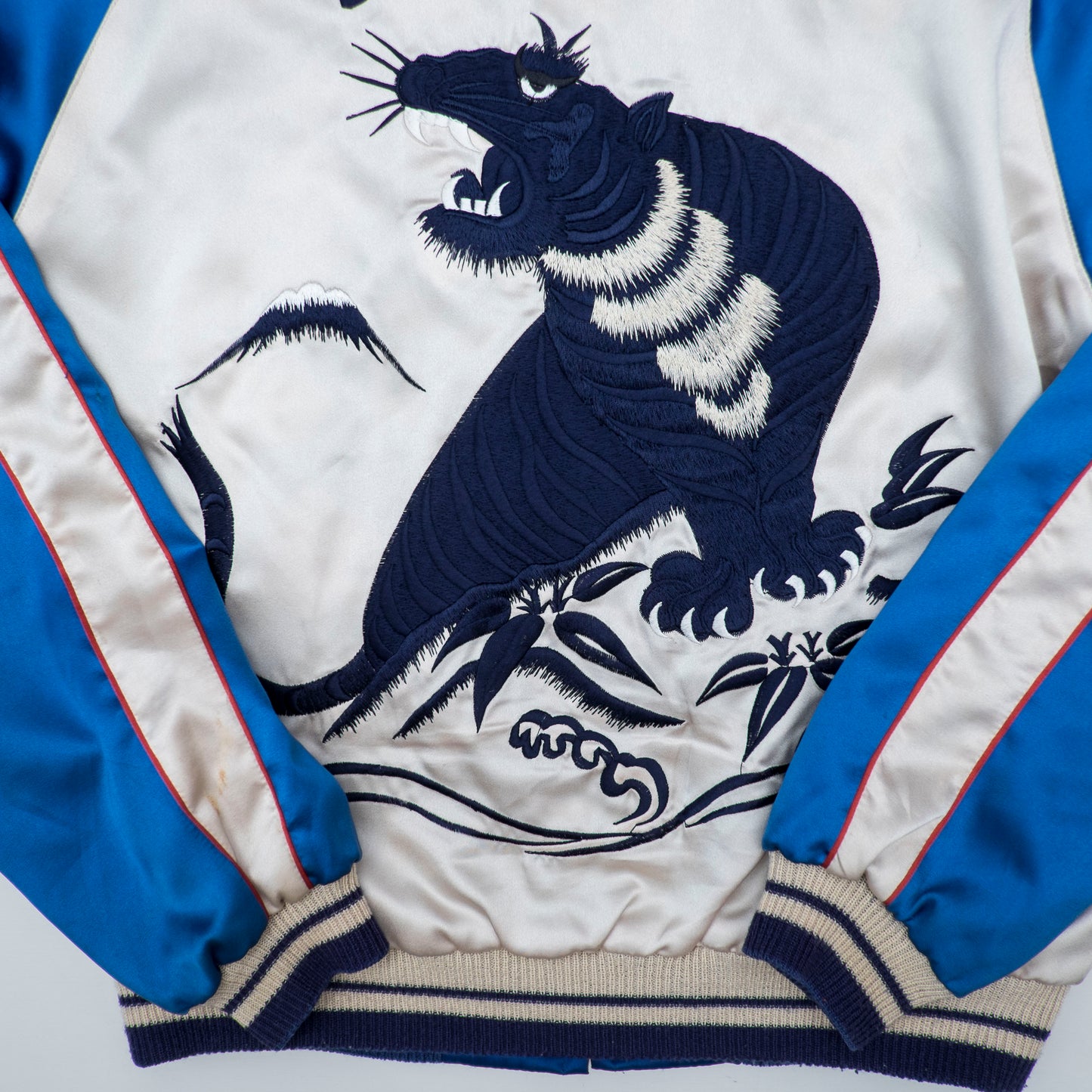 Rare Tailor Toyo M18333 Okushiri-Shima 613th AC&W Black Tiger Reversible Sukajan Souvenir Jacket