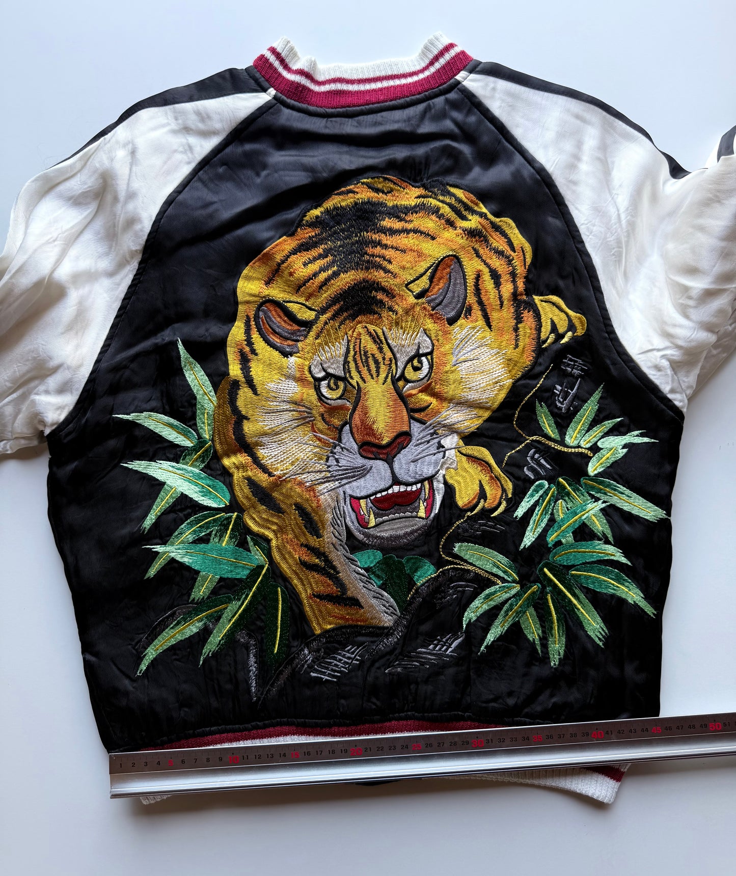 Vintage Hashimoto Shokai Tiger Dragon Sukajan Reversible Japanese Souvenir Jacket Satin Bomber Size S